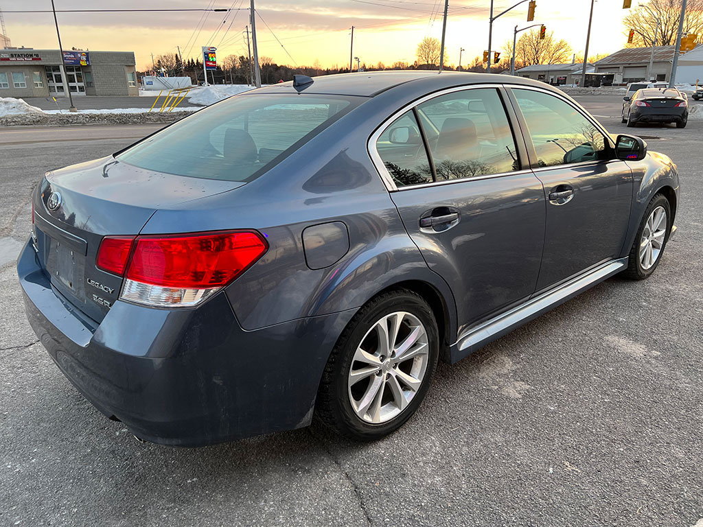 2013 Subaru Legacy 3.6R Limited » AutoWise Inc. (613) 544-1550