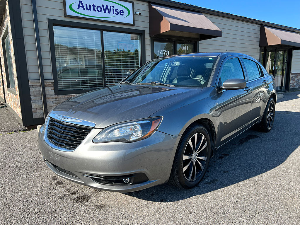 2012 Chrysler 200 S