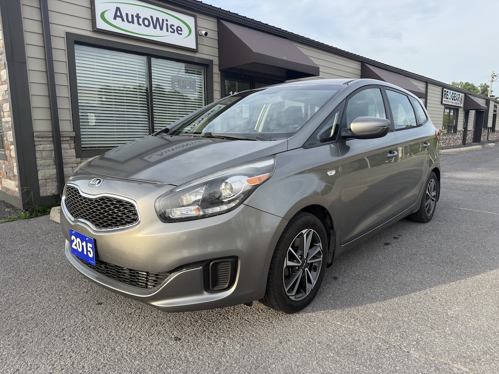 2015 Kia Rondo LX