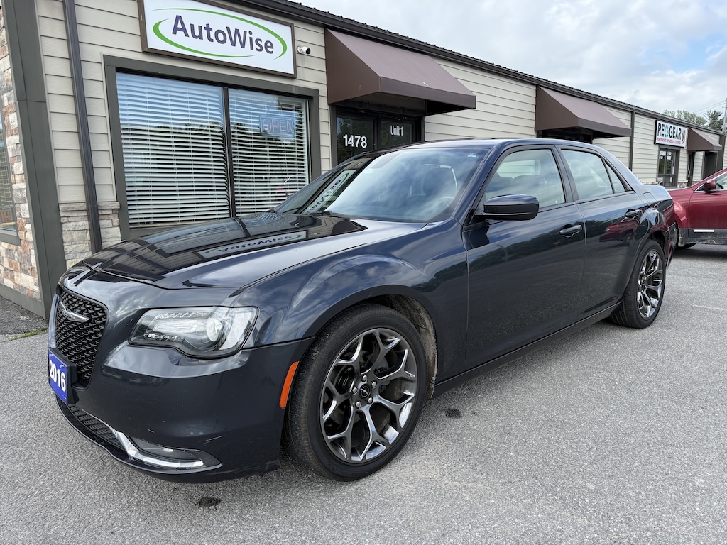 2016 Chrysler 300S